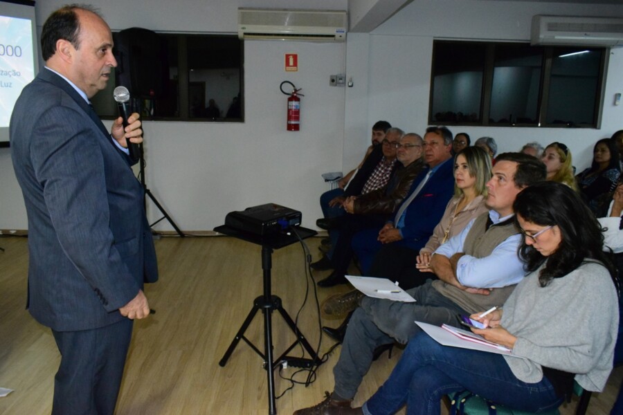 iii-encontro-de-desenvolvimento-do-turismo-lota-dependencias-do-salao-do-hotel-verde-plaza