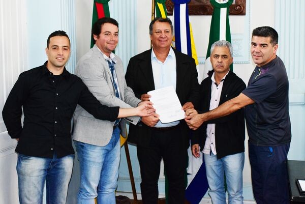 executivo-e-legislativo-definem-apoio-ao-campeonato-amador-de-futebol-2019