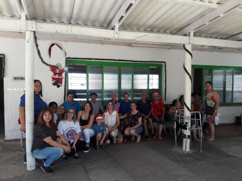 gabinete-da-primeira-dama-promove-acao-no-lar-da-velhice-mario-motta