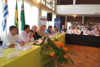 prefeitos-de-cidades-fronteiricas-discutem-politicas-publicas-em-rivera