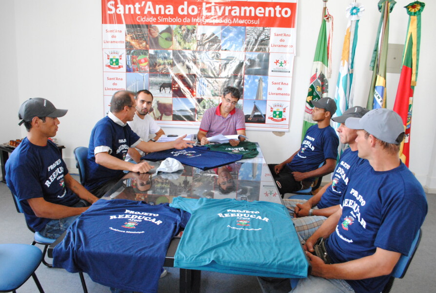 prefeito-wainer-e-secretario-de-planejamento-e-meio-ambiente-robson-cabral-apoiam-iniciativa-de-morador-do-wilson