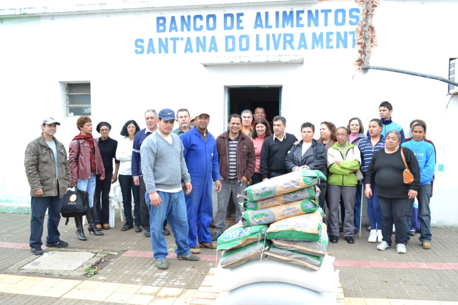 banco-de-alimentos-faz-entrega-de-donativos