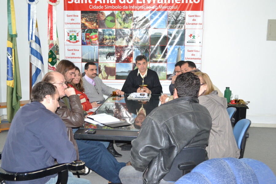 prefeitura-e-santa-casa-estabelecem-cronograma-de-obras-para-uti-do-hospital