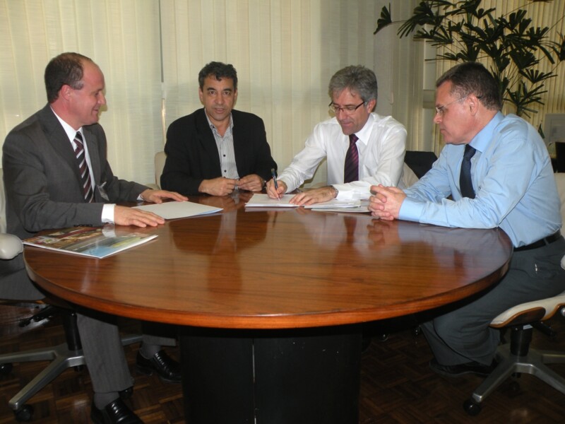 prefeito-representa-o-municipio-no-lancamento-do-programa-gaucho-de-microcredito