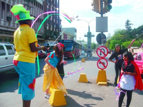 feira-binacional-do-livro-e-divulgada-nas-ruas