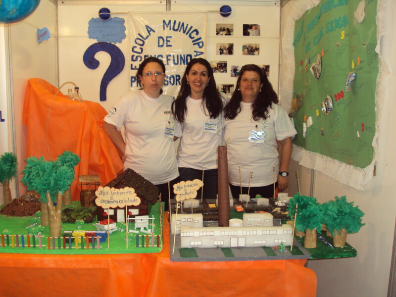 professor-dias-vence-feira-de-ciencias