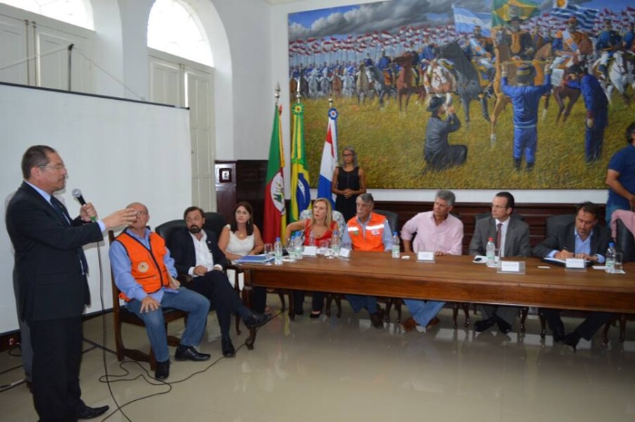 prefeito-reune-com-ministro-da-integracao-nacional-e-ratifica-pedido-de-liberacao-de-recursos-para-ajuda-emergencial-ao-municipio