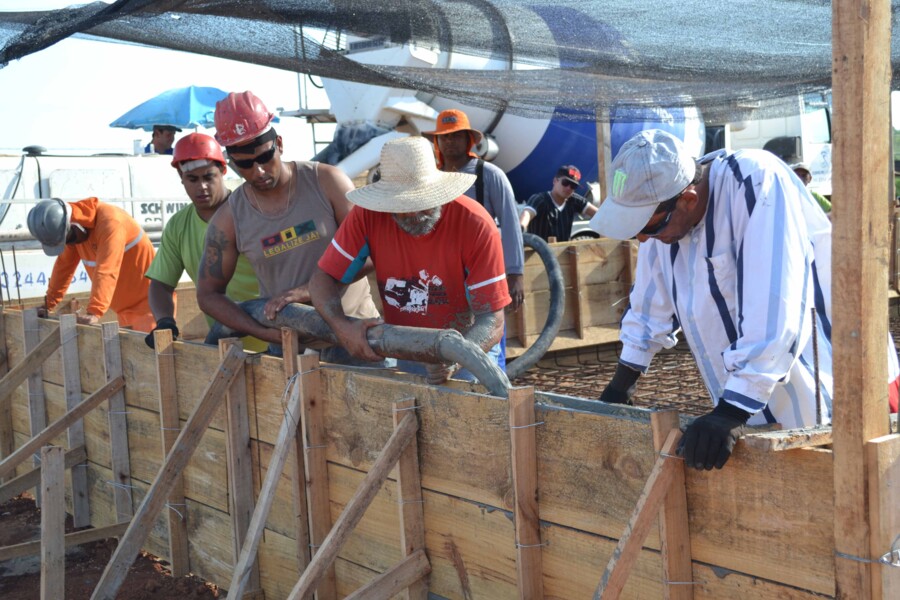 prefeitura-avanca-na-concretagem-da-obra-que-abrigara-usina-de-asfalto