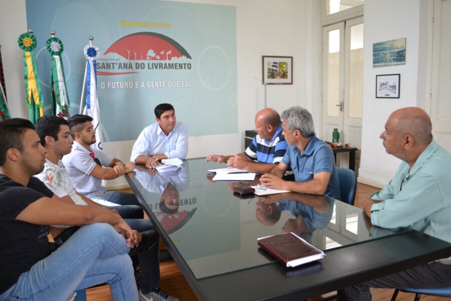 prefeito-em-exercicio-recebe-visita-da-liga-santanense-de-esporte-amador