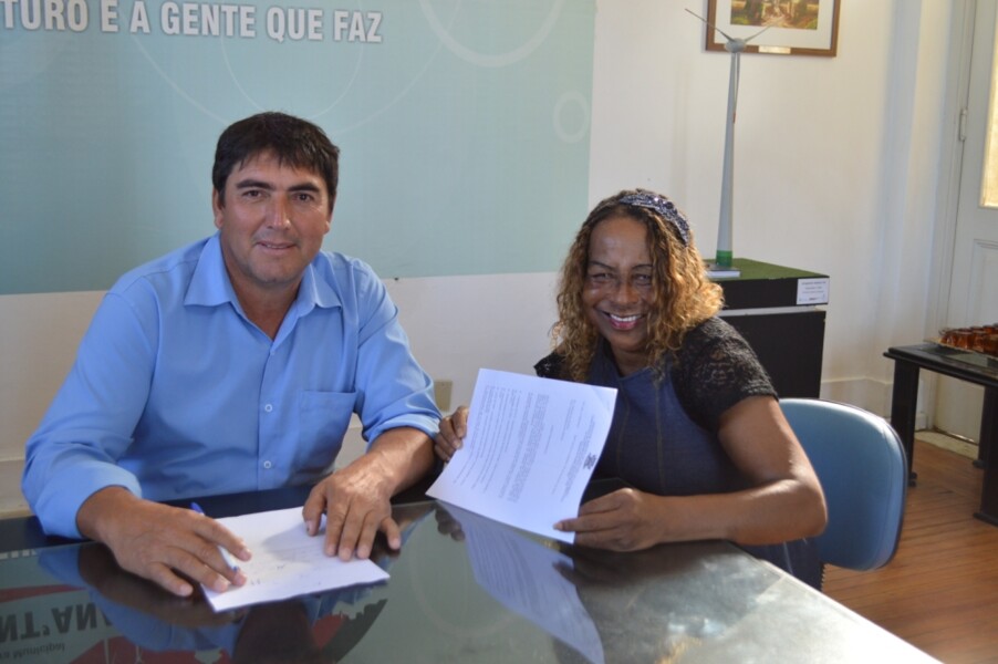 prefeito-itacir-soares-recebe-presidente-da-associacao-de-moradores-da-nova-livramento