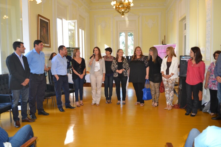 prefeitura-homenageia-servidoras-no-dia-internacional-da-mulher