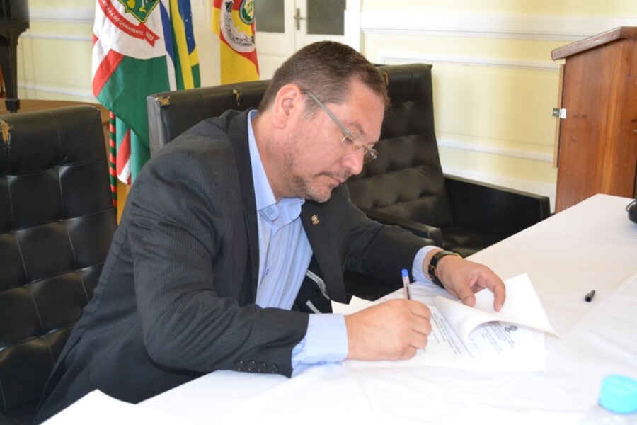 glauber-lima-nomeou-27-novos-servidores-aprovados-no-concurso-publico