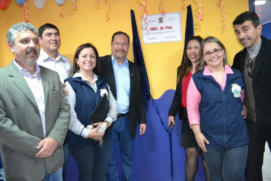 glauber-lima-reinaugura-a-emei-os-pias-a-20-escola-reformada-e-ampliada-pelo-governo-municipal