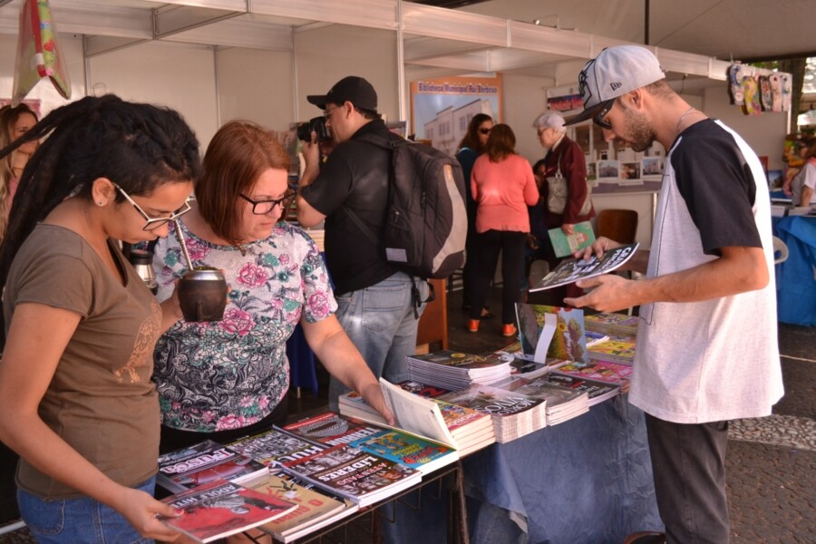 prefeitura-abre-oficialmente-a-feira-do-livro-2016