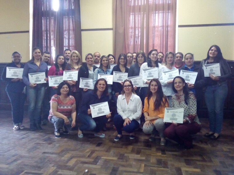certificados-do-curso-de-formacao-e-ciencia-e-matematica-sao-entregues-a-professores