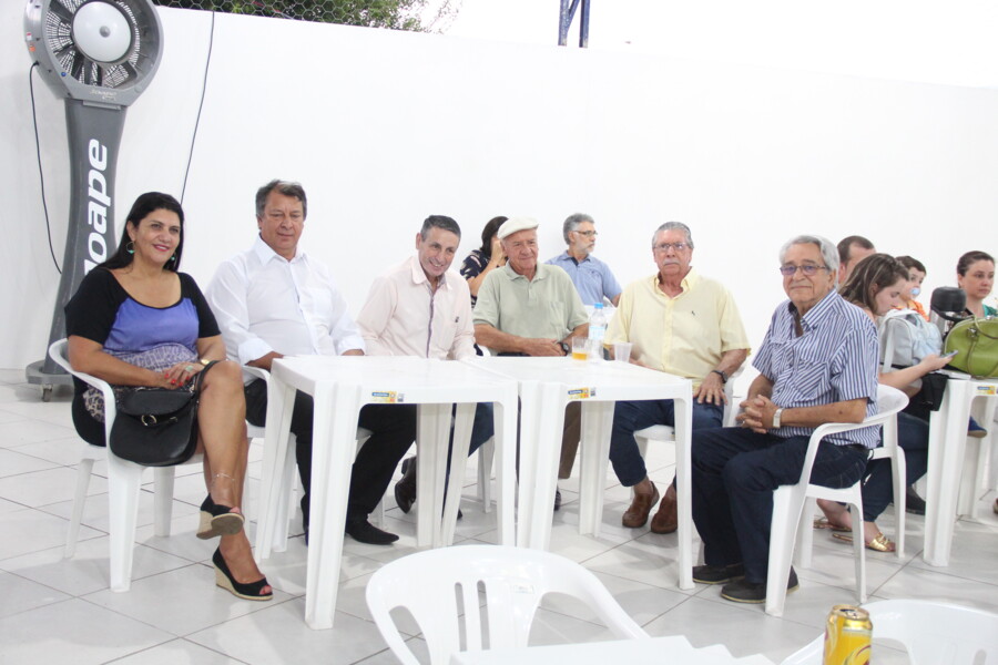 prefeito-e-vice-prestigiam-evento-na-rural-de-livramento
