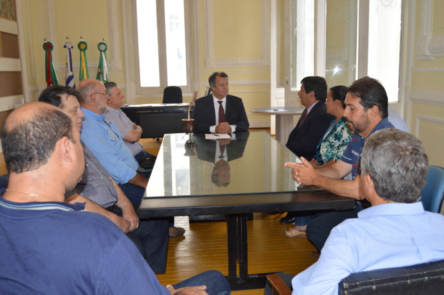 prefeito-ico-charopen-recebe-superintendente-do-ministerio-da-agricultura