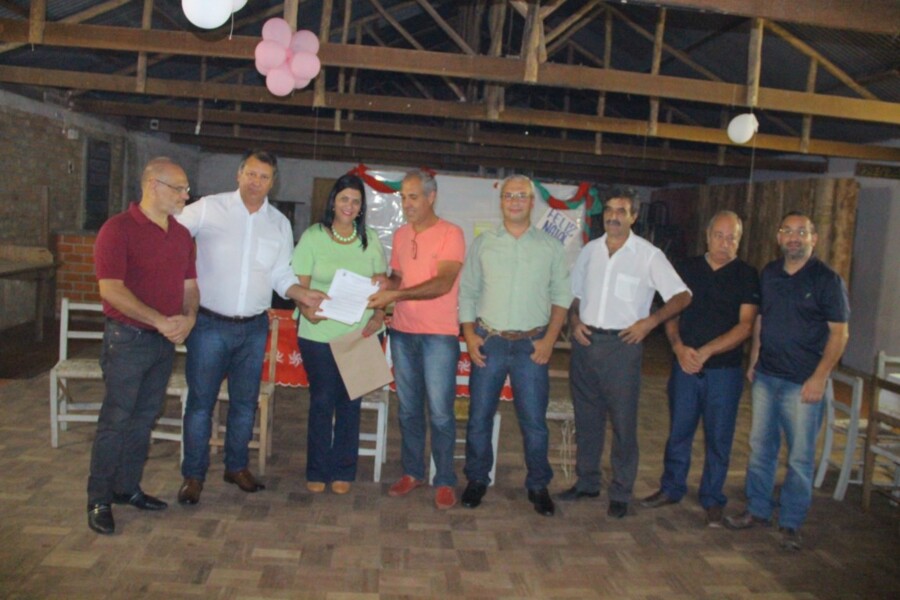 primeiro-projeto-da-sala-do-investidor-e-entregue-a-associacao-santanense-de-apicultores