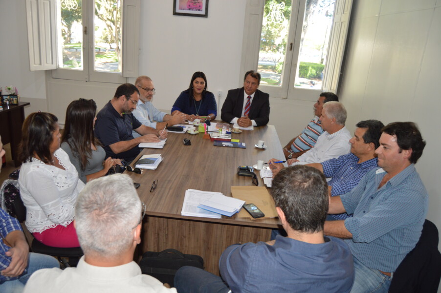 governo-municipal-busca-alternativas-para-garantir-permanencia-da-coofitec