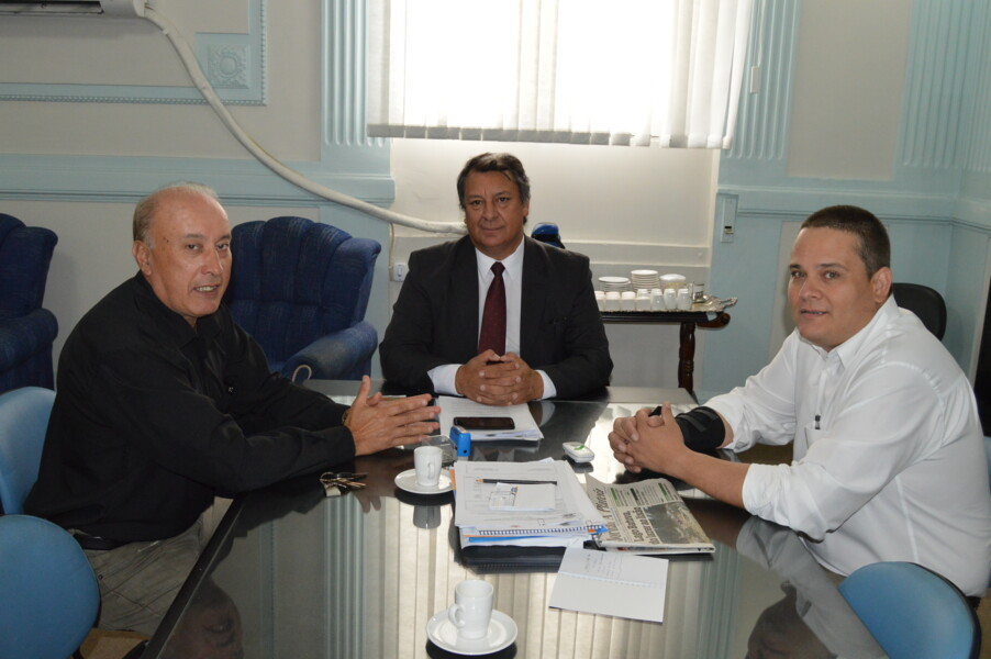 prefeito-recebe-visita-de-claudio-coronel