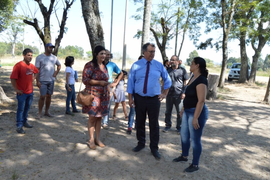prefeito-e-vice-visitam-o-assentamento-sao-leopoldo