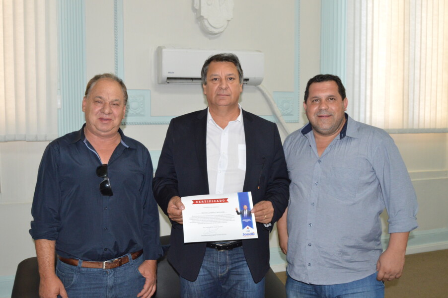 prefeito-recebe-assessor-do-deputado-estadual-gilmar-sossella