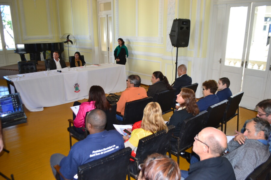 prefeito-e-vice-participam-da-posse-aos-conselheiros-do-sisprem