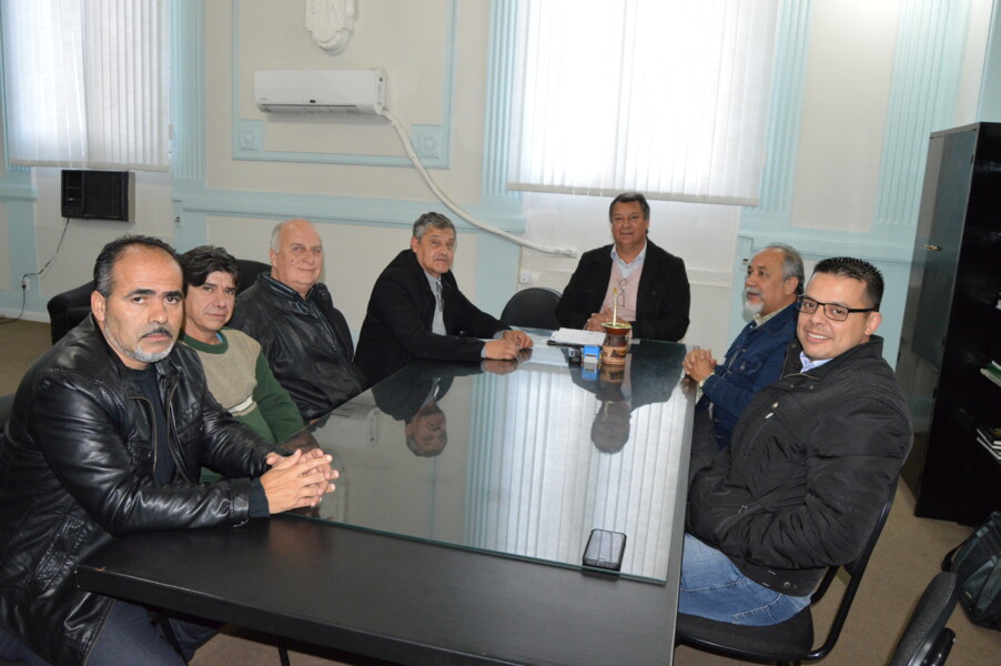 presidente-e-dirigentes-do-sindicato-dos-servidores-municipais-sao-recebidos-no-executivo