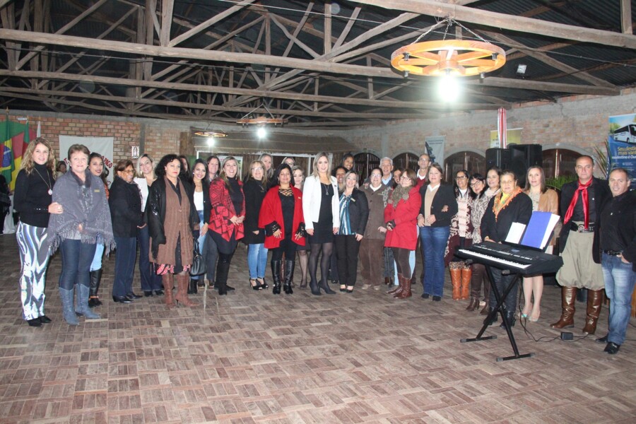 primeira-dama-lanca-projeto-do-gabinete-acao-solidaria