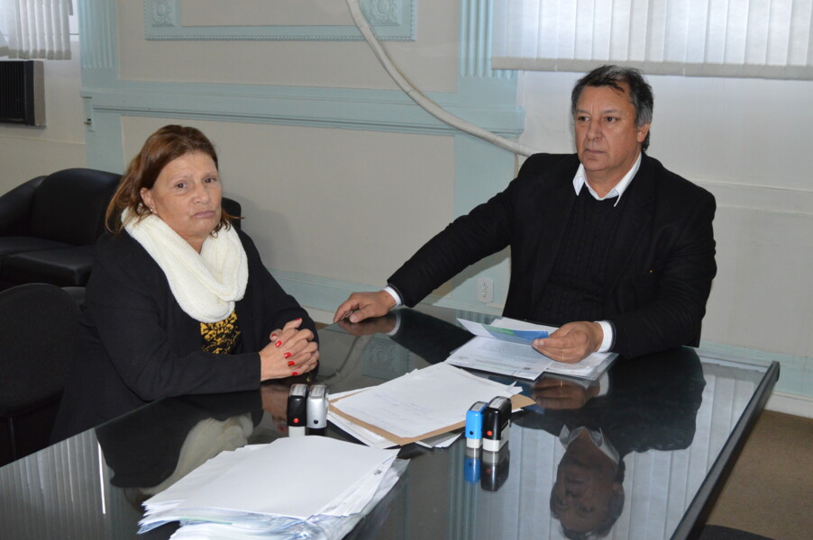 prefeito-e-presidente-da-camara-de-vereadores-tratam-de-regularizacao-das-casas-das-cohabs