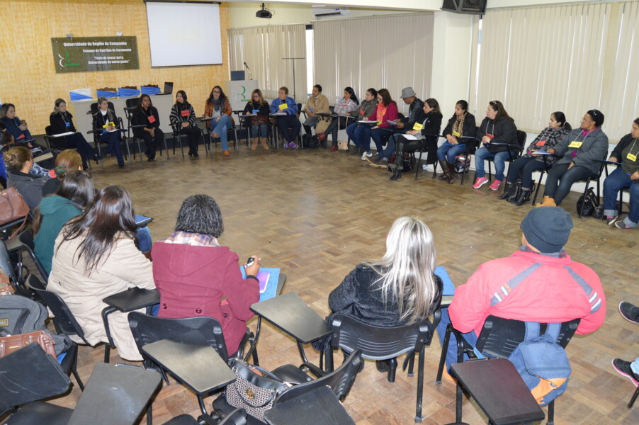 servidores-da-casa-abrigo-participam-de-capacitacao