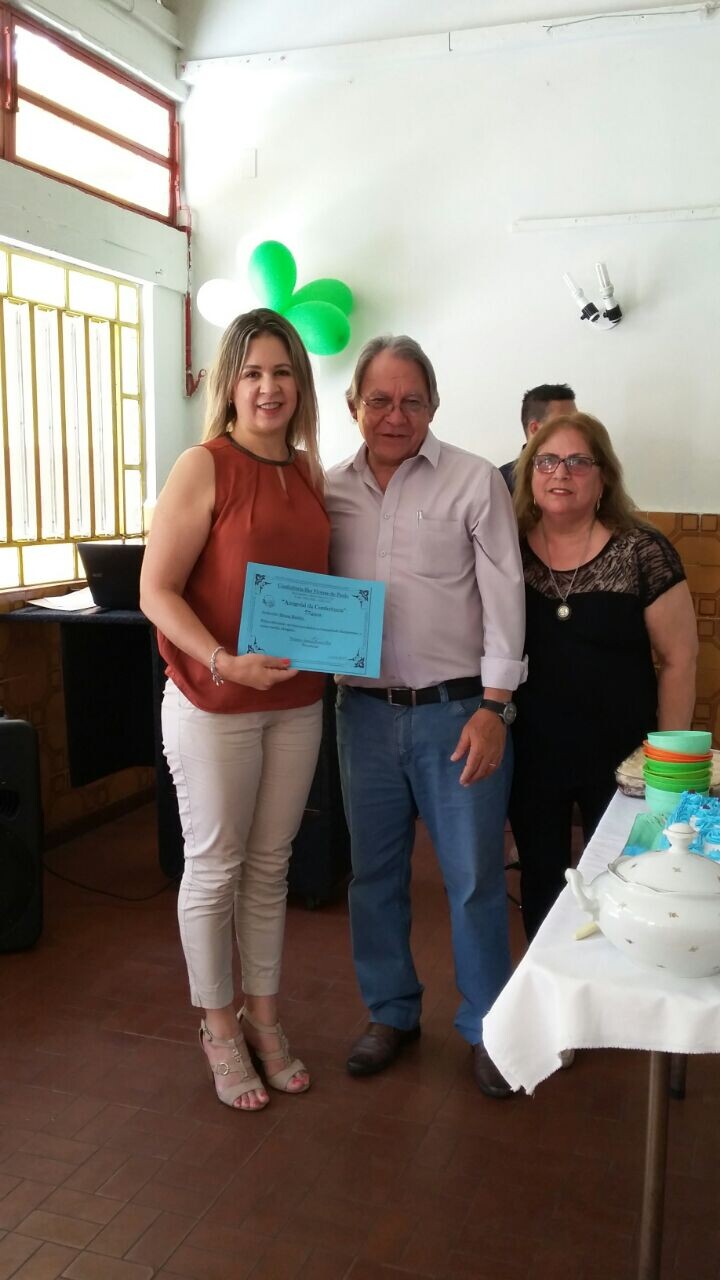 primeira-dama-recebe-reconhecimento-pelo-trabalho-voluntario-e-solidario