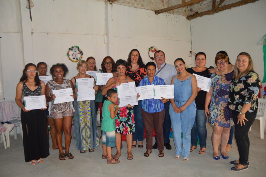 alunos-que-concluiram-cursos-da-unidade-movel-do-senai-recebem-certificados