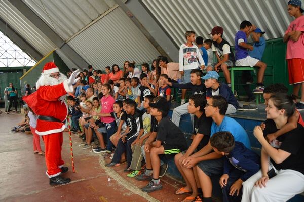 gabinete-acao-solidaria-promove-festa-de-natal