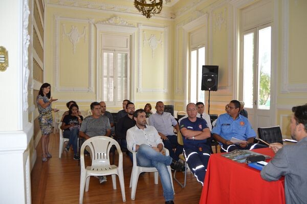 regulamentacao-do-taxi-turismo-comeca-a-ser-discutido-no-municipio