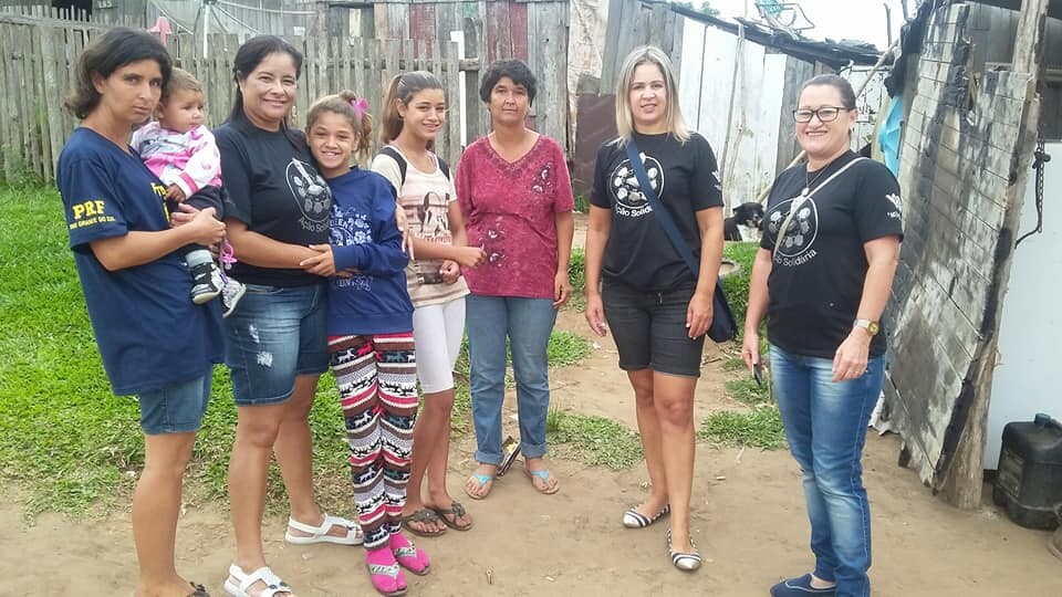 gabinete-acao-solidaria-realiza-cadastro-de-criancas-no-escola-viva