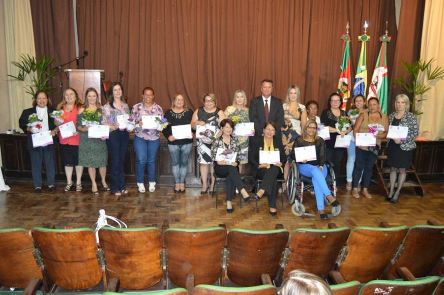 mulheres-solidarias-sao-homenageadas-em-solenidade