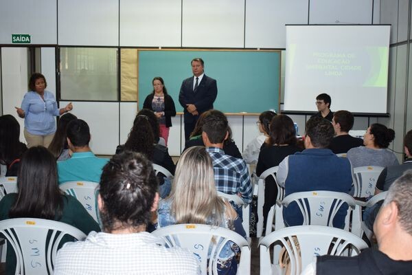 estudantes-iniciam-capacitacao-para-atuar-no-programa-de-educacao-ambiental-cidade-linda