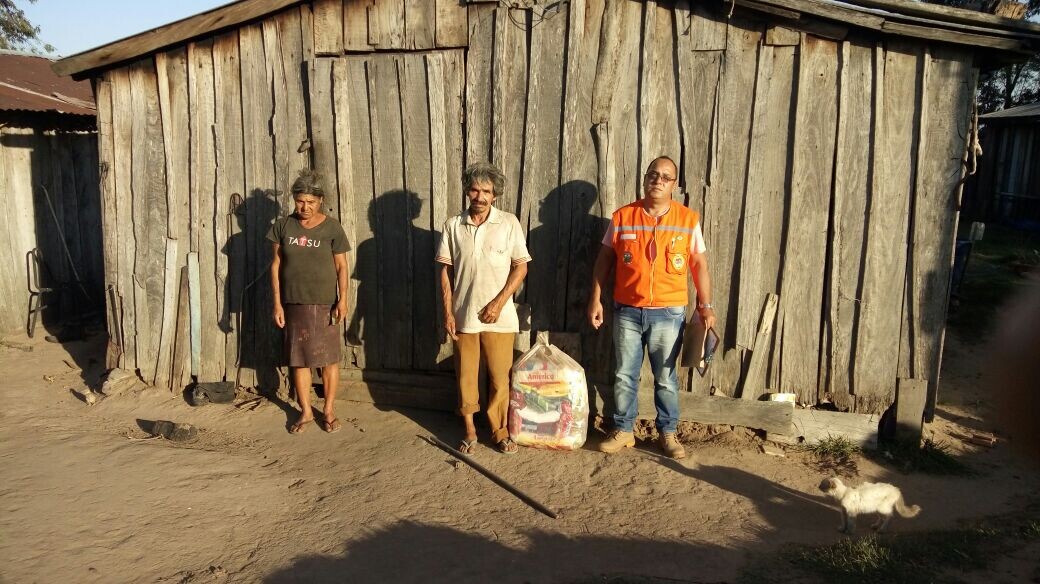 defesa-civil-distribui-cestas-basicas-para-moradores-prejudicados-pela-estiagem-e-tem-decreto-de-situacao-de-emergencia-homologado