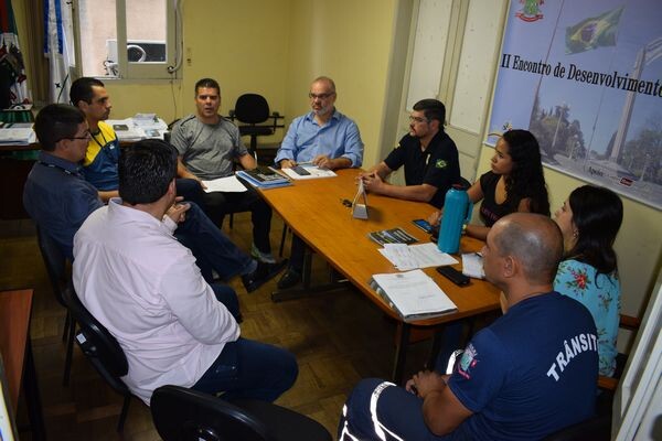 prefeitura-e-entidades-organizam-rustica-do-dia-do-vinho