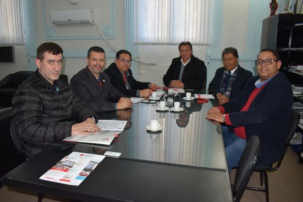 representantes-da-cruz-vermelha-buscam-alternativas-a-santa-casa-de-misericordia