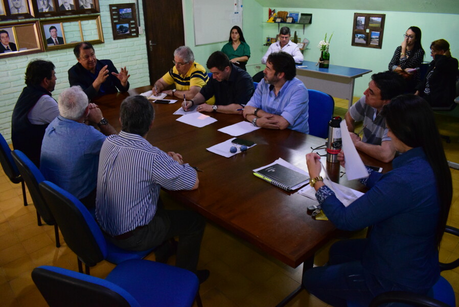 prefeitura-e-sindicato-rural-formularao-novo-termo-para-manutencao-de-estradas